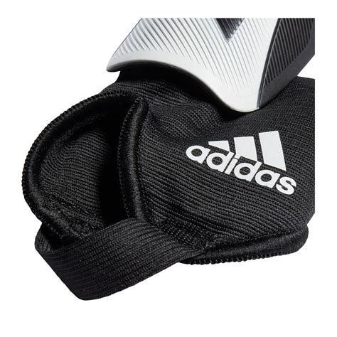 Amazon.com: Espinilleras De Futbol Adidas.